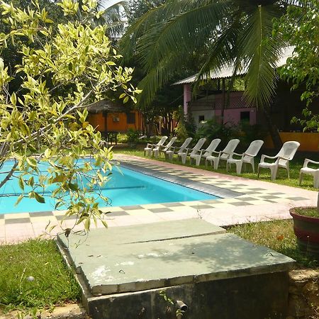 Sunrise Holiday Resort Habarana Exterior photo