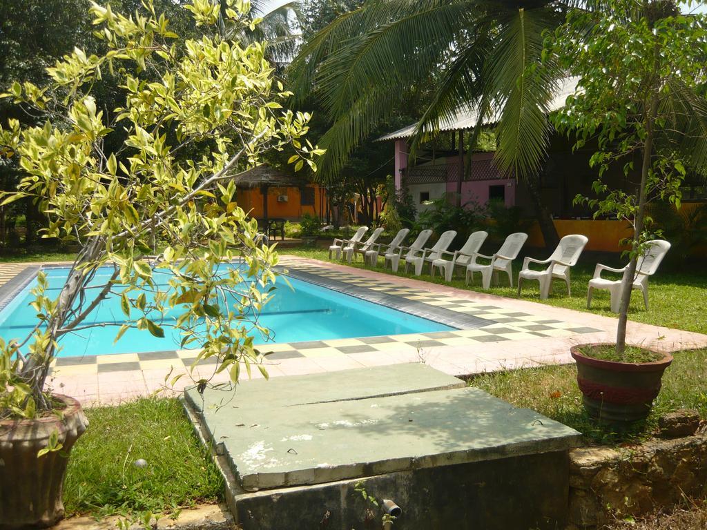 Sunrise Holiday Resort Habarana Exterior photo