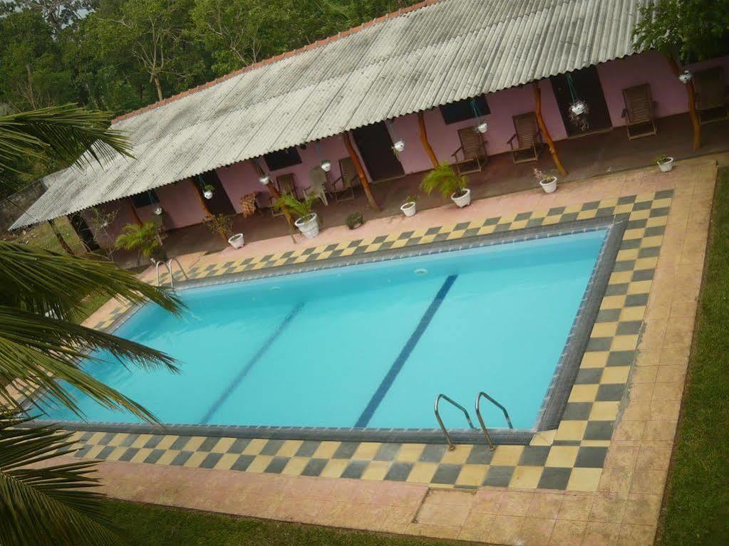 Sunrise Holiday Resort Habarana Exterior photo